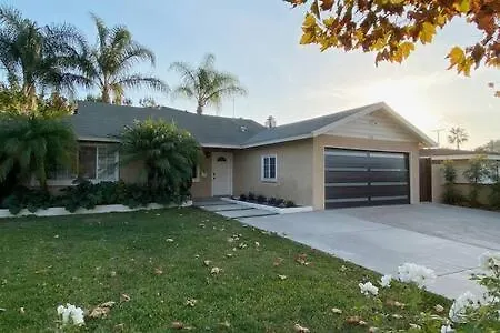 Rainforest Villa 4 Bedroom Poolspa Walk2Disneyland Anaheim Exterior foto