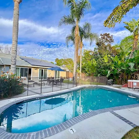 Rainforest Villa 4 Bedroom Poolspa Walk2Disneyland Anaheim Exterior foto